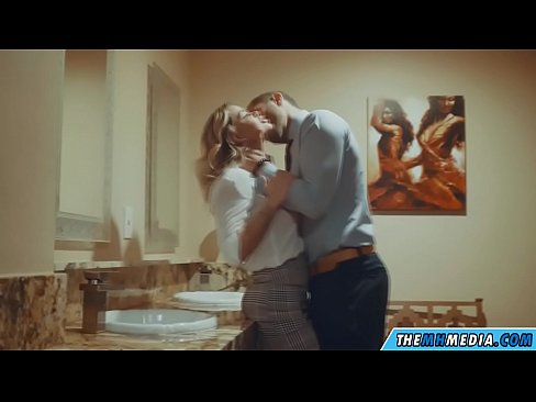 ❤️ Cum busty flava seducit in latrinae publicae Sex video  at la.courseclass.ru
